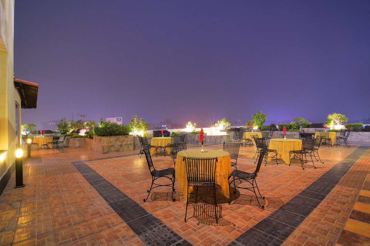 Hotel Chanakya, Patna - Bihar Luxury Hotels Resorts Hotel Chanakya, Patna - Bihar Luxury Hotels and Resorts