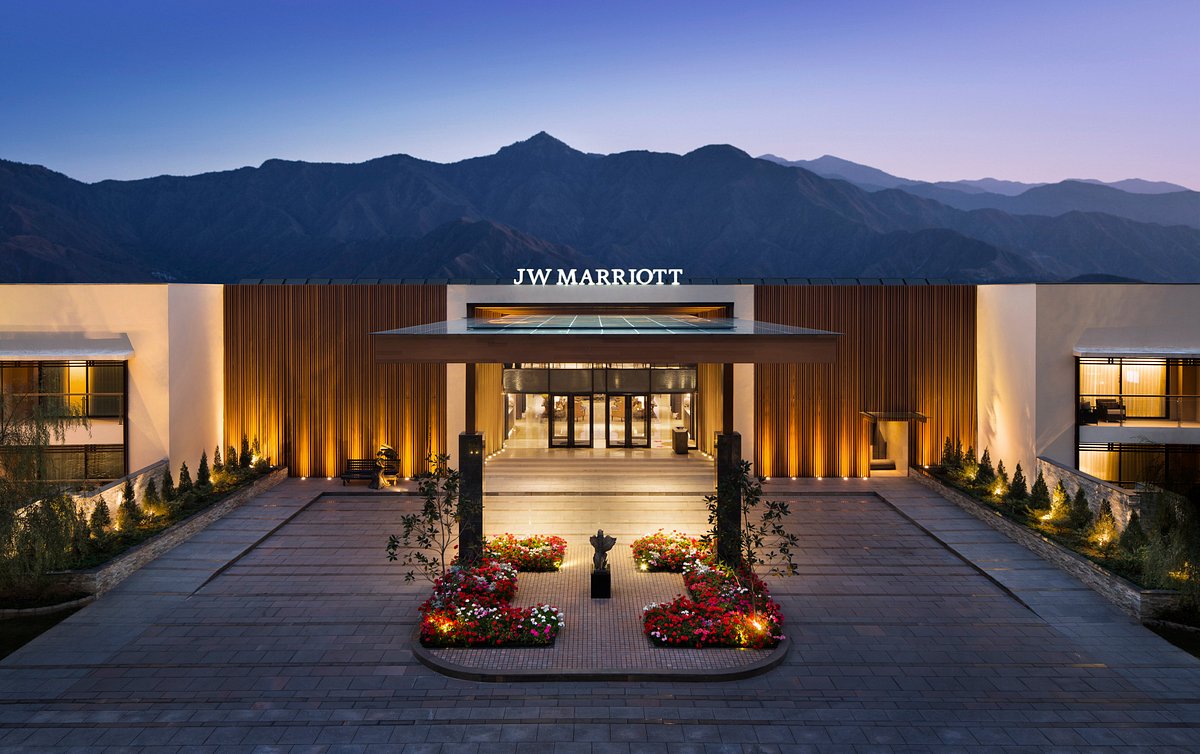 JW Marriott Mussoorie Walnut Grove Resort & Spa - Top Luxury Hotels and Resorts in Uttarakhand JW Marriott Mussoorie Walnut Grove Resort