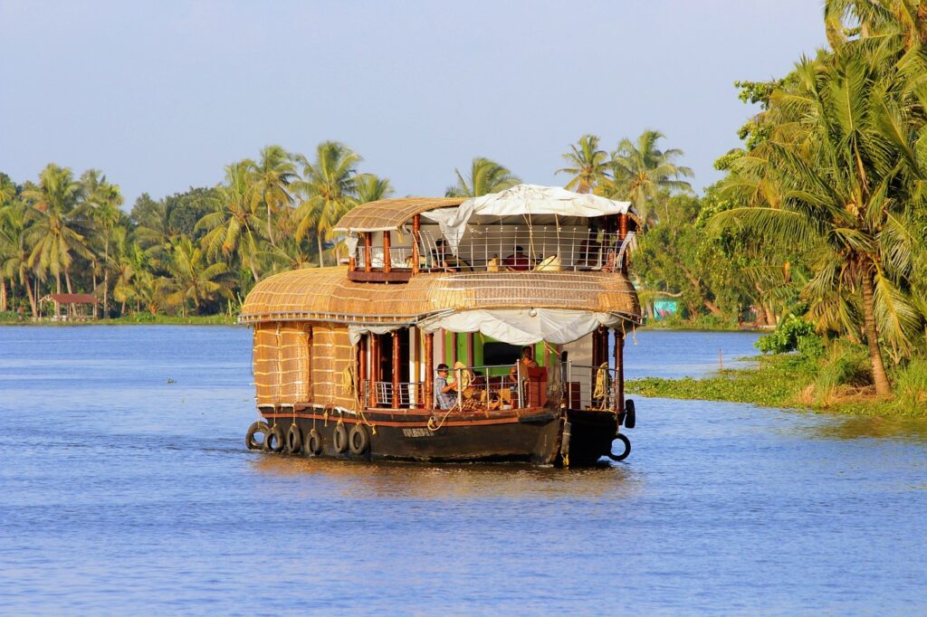 Houseboat Holiday in Kerala's Backwaters