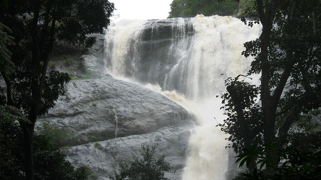 Palaruvi Waterfalls