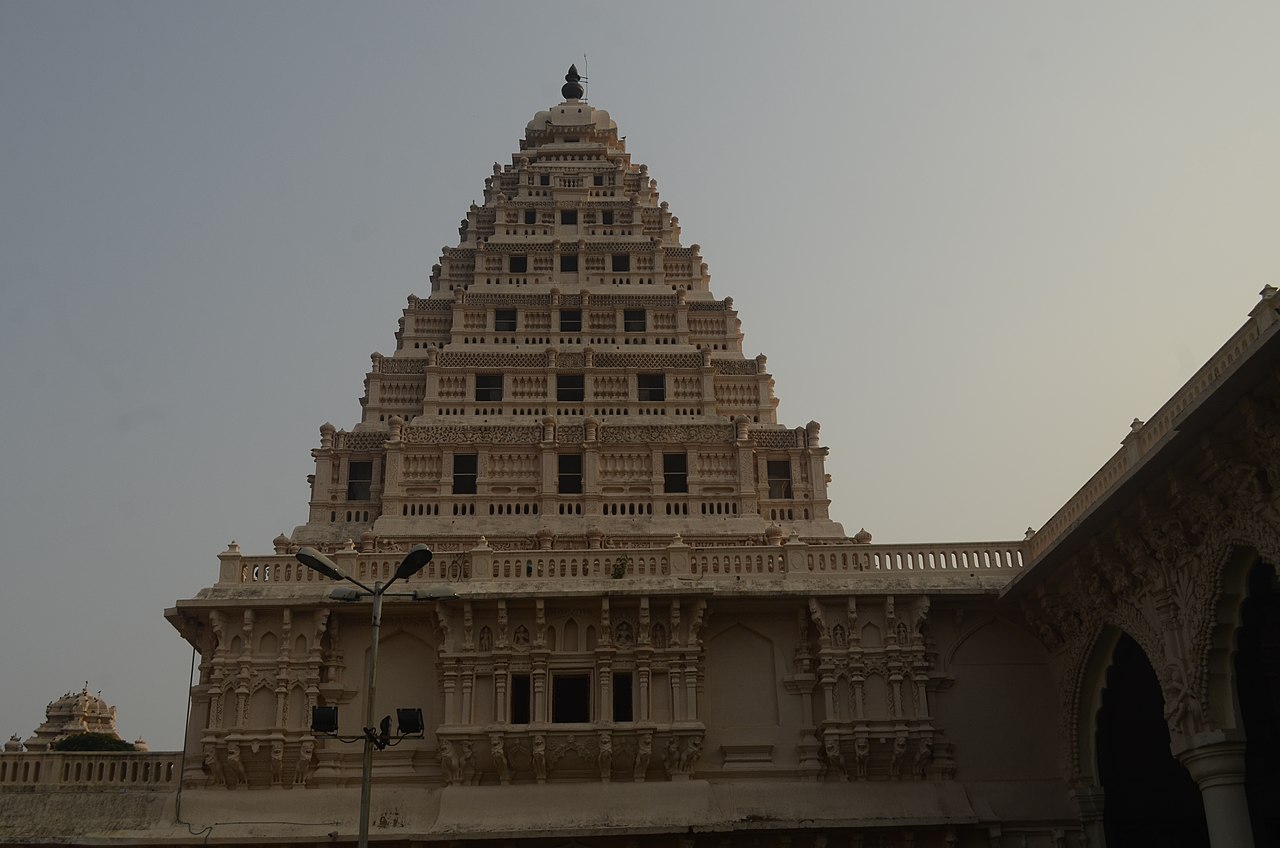 Thanjavur Palace: Photographic Locations in Thanjavur