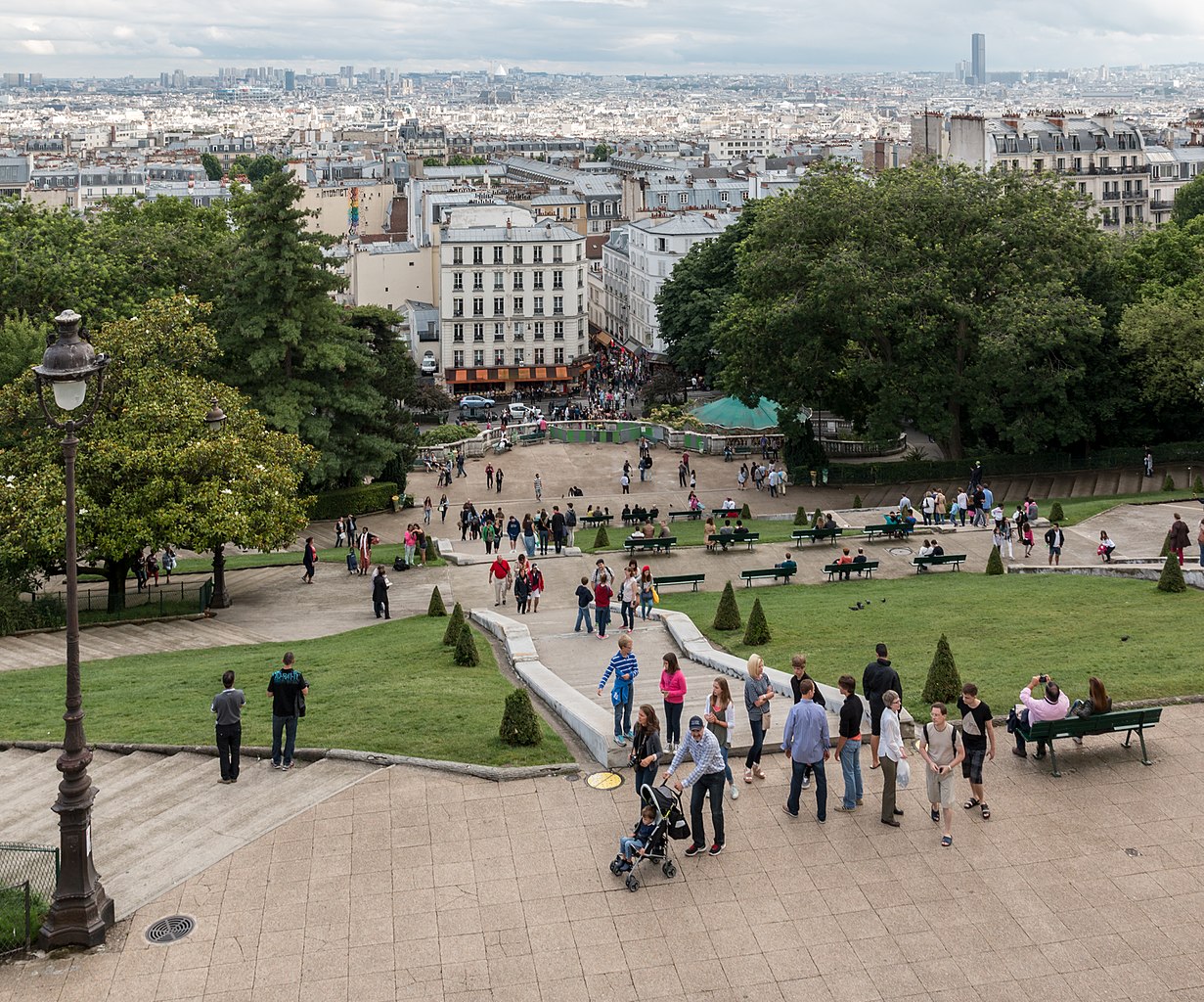 Montmartre: Paris, Beyond the Eiffel Tower