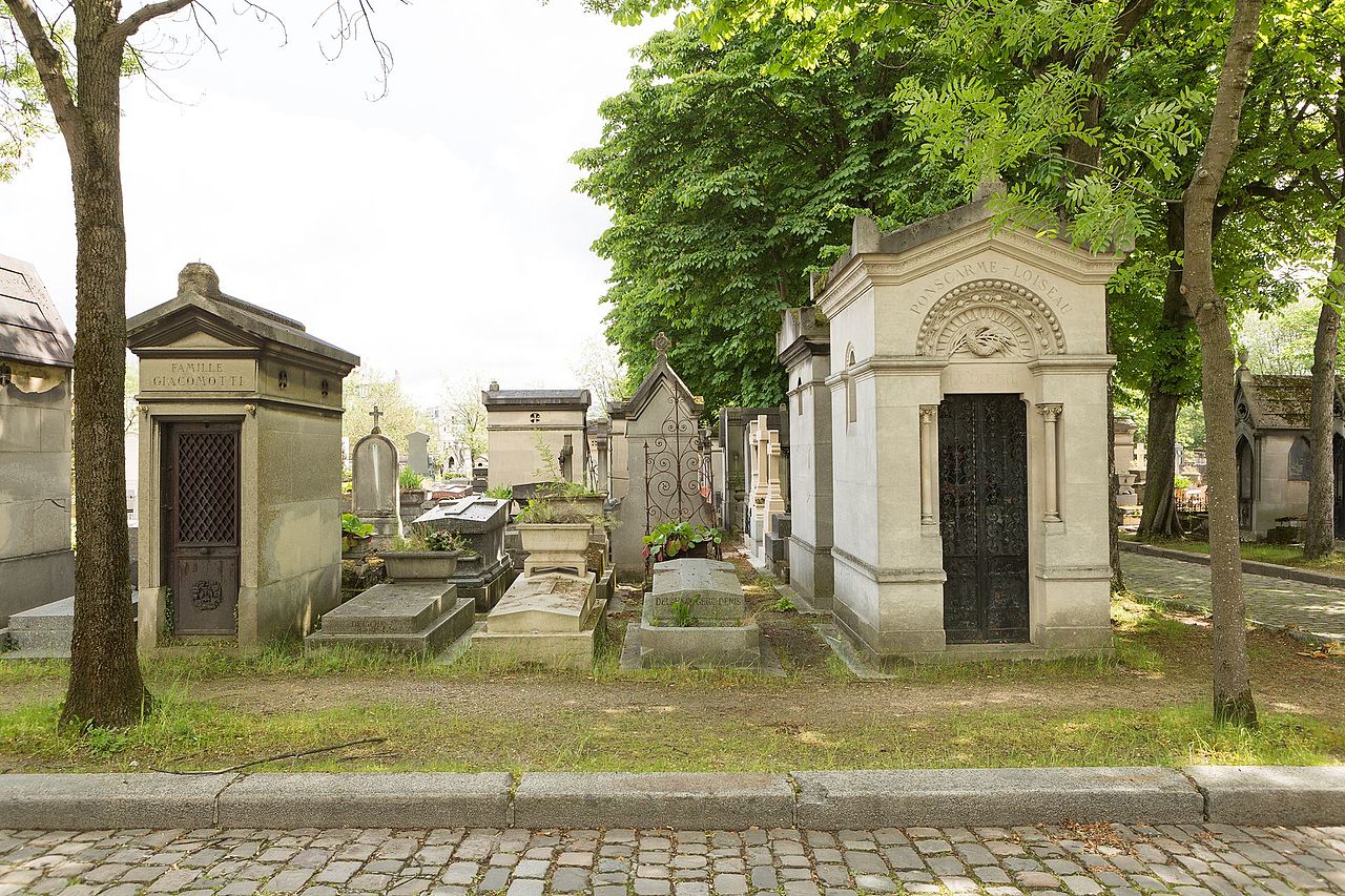 Père Lachaise Cemetery