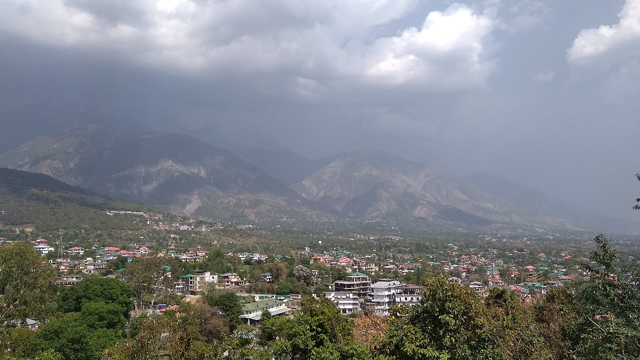 Dhauladhar Range: Travel Guide to Dharamshala