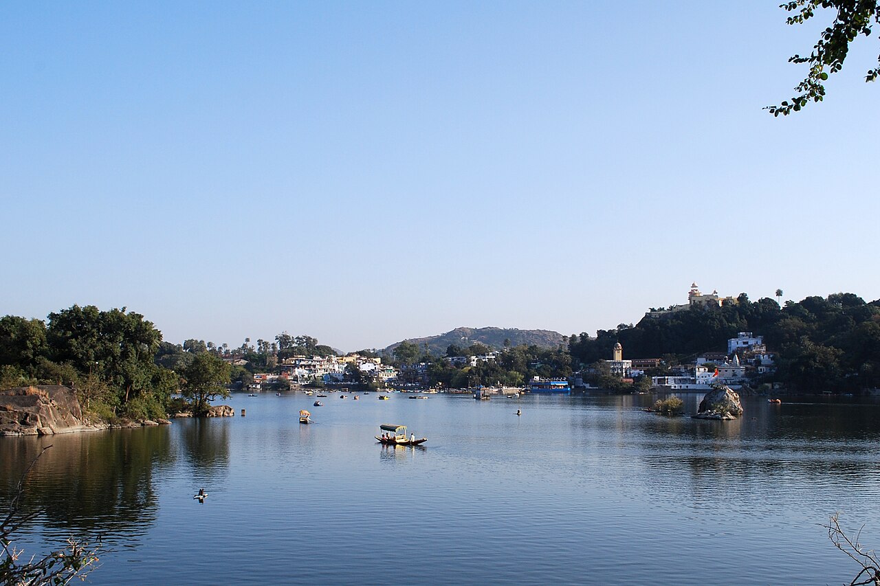 Nakki Lake